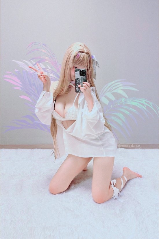 《妮姬：胜利女神》游戏画师新COS图：身材绝佳超还原！ 妮姬：胜利女神 游戏画师新COS图 第6张