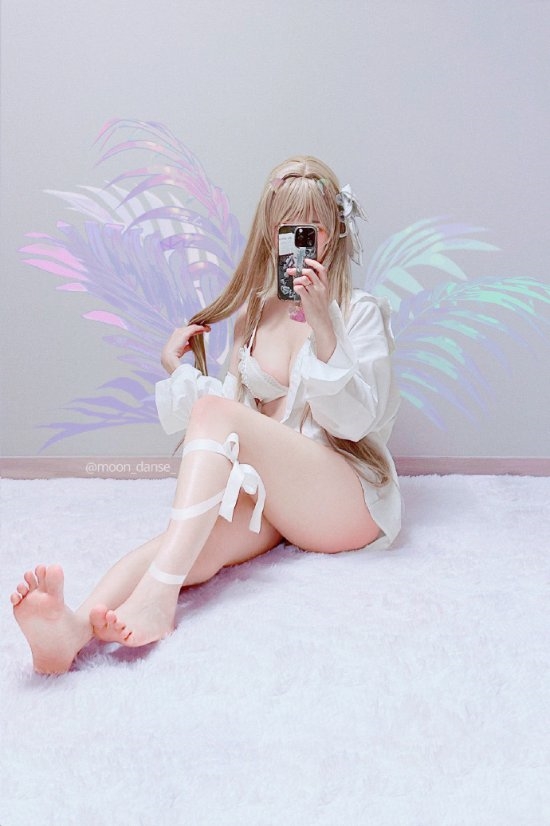 《妮姬：胜利女神》游戏画师新COS图：身材绝佳超还原！ 妮姬：胜利女神 游戏画师新COS图 第7张