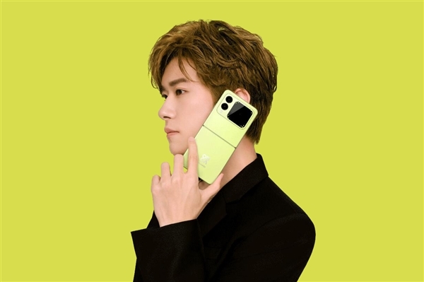 华为nova Flip维修备件价格公布：换全新屏2619元、翻新屏仅1499元 Flip 第1张
