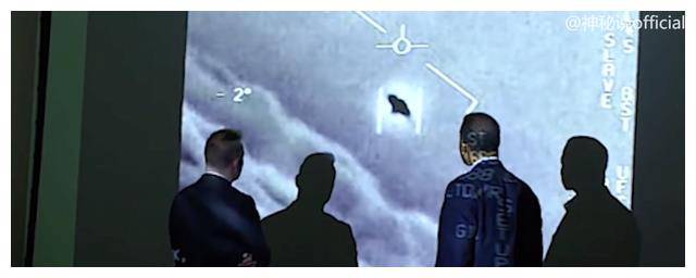  月球上有什么？前美高层爆登月隐瞒的真相，宇航员看到金字塔建筑 月球上有什么 第12张