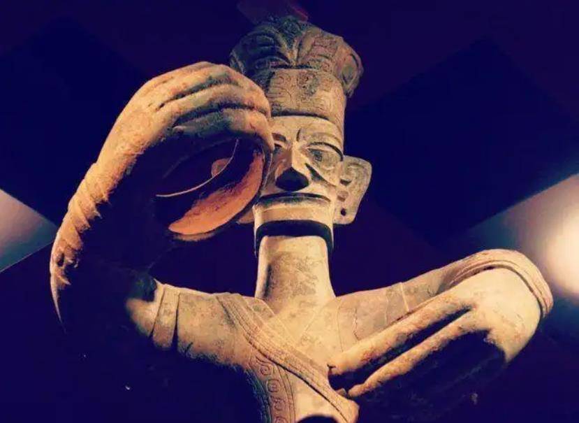 一块黑皮玉器，轰动中日韩，6000年前一个上古文明或被外星人所灭  黑皮玉器 第13张