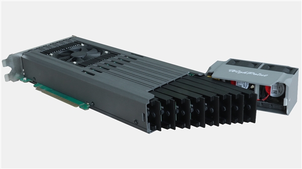 1.4万元的RAID卡让16块SSD合体：128TB狂飙28GB/s RAID卡 第1张