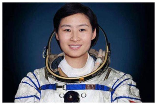 女宇航员在宇宙中，该如何处理排泄、生理期问题？怎么保护隐私？  女宇航员 第2张