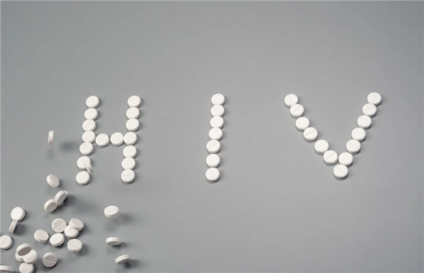 科学家成功逆转HIV：一次可让病毒减少99.99% HIV 病毒 第1张