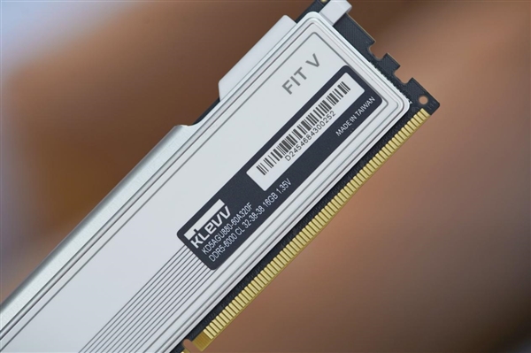时尚极简超频利器！科赋FIT V DDR5 6000内存条图赏 科赋FIT 6000内存 第8张