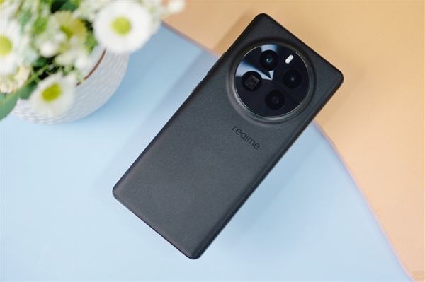 真我GT7 Pro产品力拉满：超声波指纹、超大电池、百瓦快充均在列 Pro 第2张