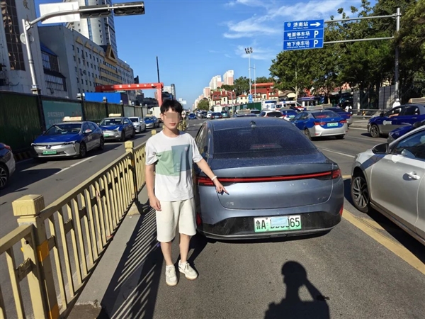 男子听人劝遮挡车牌 可以躲避抓拍 结果9分没了 遮挡车牌 第2张