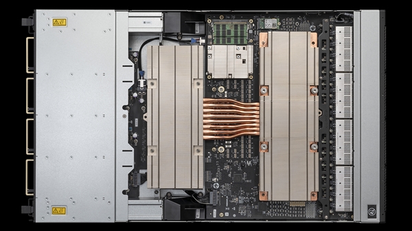 NVIDIA首秀Blackwell GB200超级芯片系统：AI推理性能飙升1.5倍 NVIDIA Blackwell GB200芯片系统 第9张