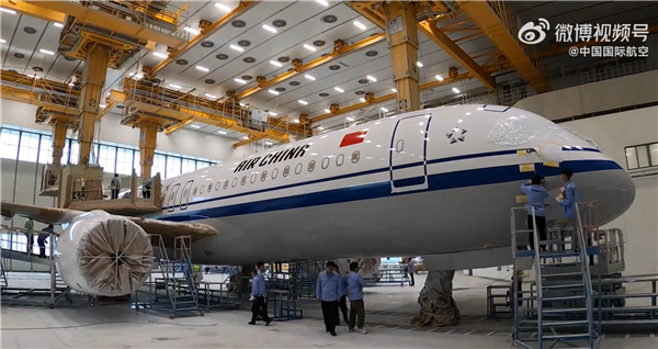 中国商飞正式交付国航、南航首架C919飞机：开启多用户运营新阶段 C919飞机 第3张