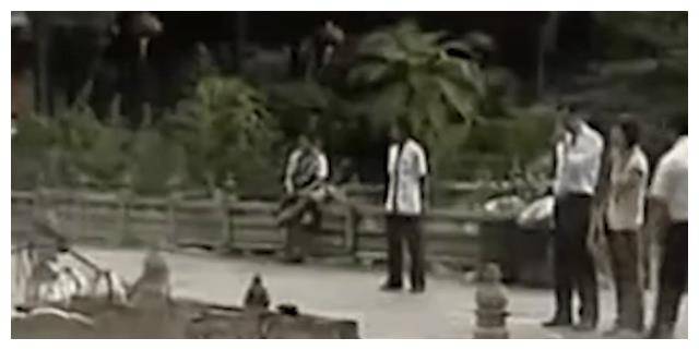 云南深山诡异毒泉竟能让人变哑，泉边寸草不生，连牛羊不敢靠近  云南深山诡异毒泉 第9张