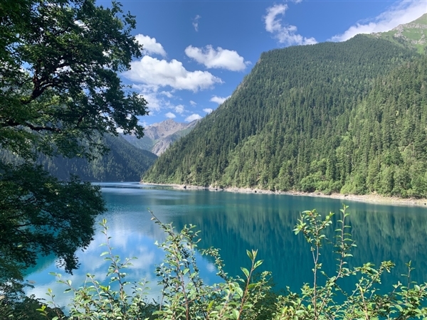 成都到黄龙九寨沟动车今日发车：最快1小时39分到达 旅游方便多了 成都到黄龙九寨沟动车 第3张