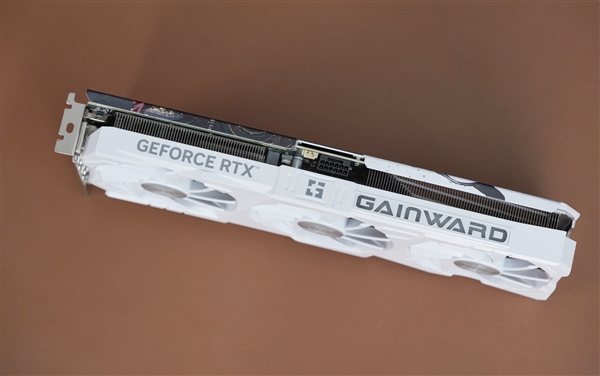 《黑神话：悟空》定制！耕升RTX 4070 SUPER踏雪OC定制版图赏 黑神话：悟空 耕升RTX SUPER 第7张