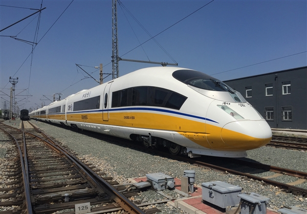 中国铁路上半年营收5794亿元 发送旅客创历史新高 中国铁路 第1张