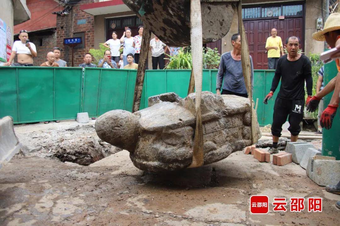 湖南一地挖出巨型石龟！当地曾有民间传说…… 巨型石龟 第1张