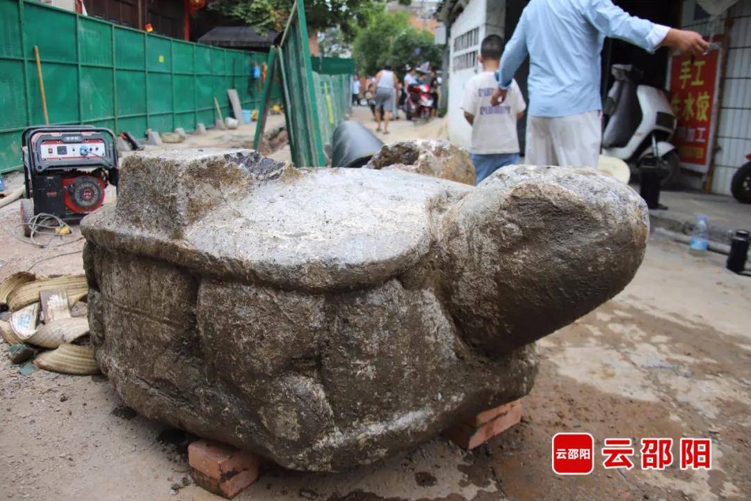 湖南一地挖出巨型石龟！当地曾有民间传说…… 巨型石龟 第2张