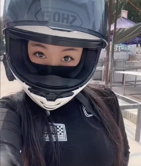 机车女网红三毛子因车祸去世 网友感慨：真不能全面解禁摩托车 机车女网红三毛子 第1张