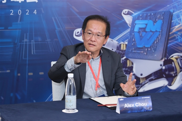 AI时代QLC怎么玩？PCIe 6.0 SSD啥时候来？听听慧荣怎么说 AI时代 QLC PCIe SSD 第1张