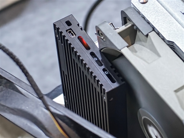 AI时代QLC怎么玩？PCIe 6.0 SSD啥时候来？听听慧荣怎么说 AI时代 QLC PCIe SSD 第5张