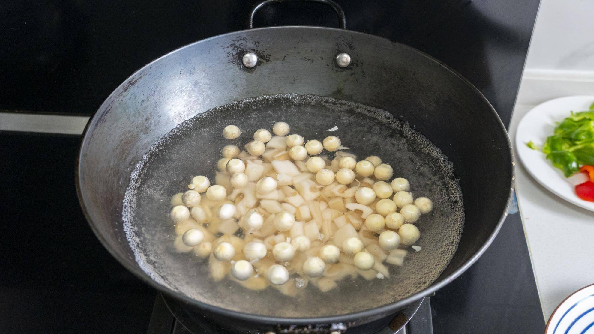 “秋补养肺，冬易病”！肺最喜欢的4种食物，每周吃2次，润燥养肺  第35张