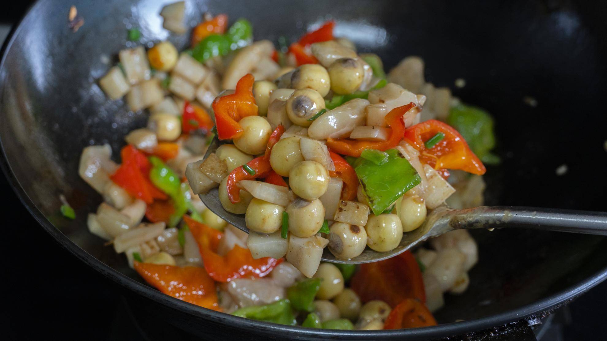 “秋补养肺，冬易病”！肺最喜欢的4种食物，每周吃2次，润燥养肺  第38张