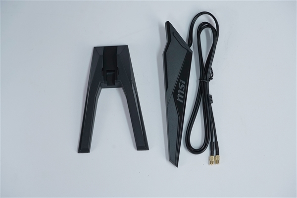 AMD锐龙9000新座驾！微星MPG X870E CARBON WiFi主板图赏 AMD锐龙9000 微星MPG WiFi主板 第26张