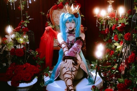 韩妹COS初音未来：丝袜胶衣大展偶像身材 韩妹 COS 初音未来 第17张
