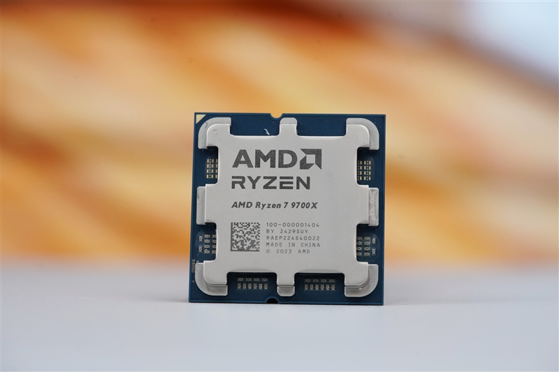内存延迟对Zen5游戏性能影响有多大！为何首发评测我们会用技嘉X670E AORUS XTREME主板 内存延迟对Zen5游戏性能影响 第1张