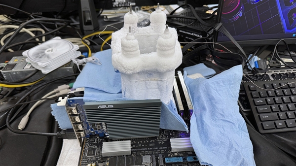 锐龙9 9950X 16核心超频7.55GHz！连破5大世界纪录 第2张