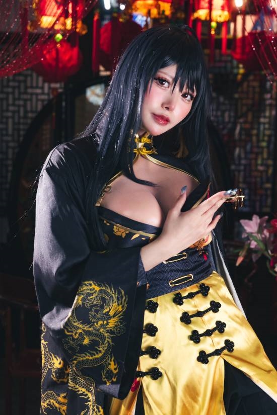 日本美女COS《NIKKE》 丰满身材呼之欲出 日本美女 COS NIKKE 第2张