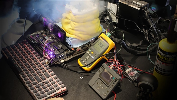 史上第一款！华擎Z890太极OCF主板默认支持DDR5 10GHz+ 华擎Z890太极 第11张