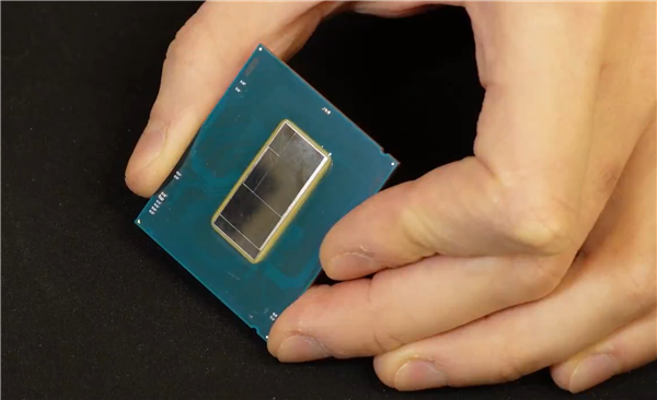 英特尔酷睿Ultra 200K首发开盖测评！四大模块 清晰可见 Ultra 200K开盖 第4张