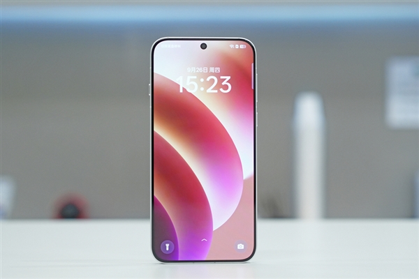 OPPO Find X8系列本周亮相：超60多万人预约 X8 第1张