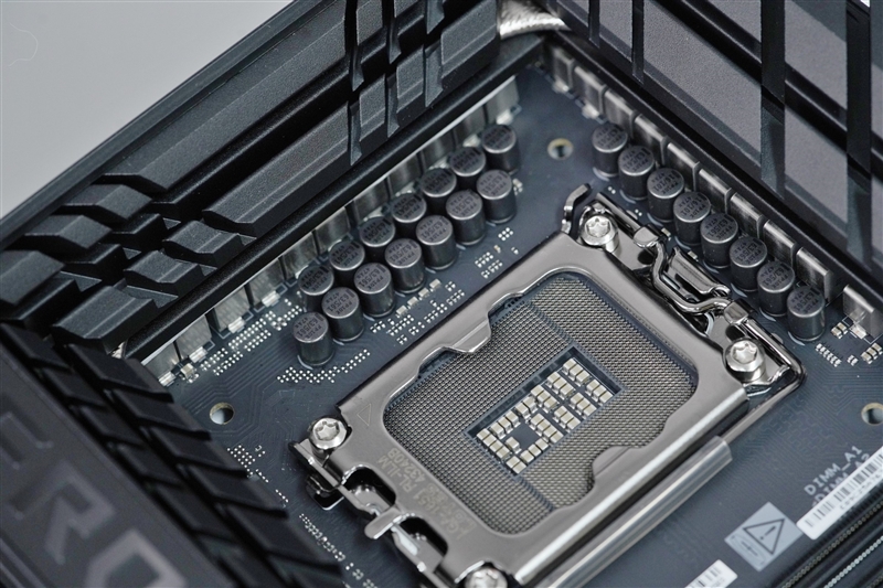 5K价位Ultra 9 285K最佳座驾！ROG MAXIMUS Z890 HERO评测 ROG 第5张