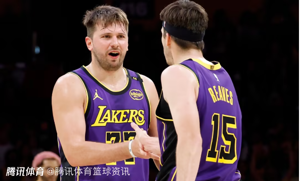 里夫斯：东契奇在场会吸引对方防守 99%情况下他都能做出正确选择 里夫斯 东契奇 第1张
