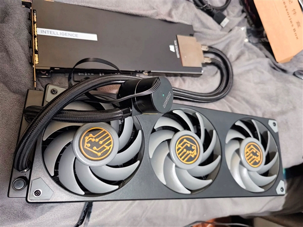 RTX 4090魔改48GB显存 还有水冷！比RTX 5090D还贵 第1张