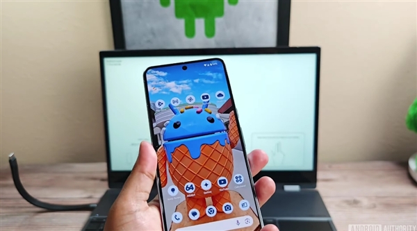 媲美Windows!Android 16全新桌面模式首测:手机一插秒变电脑 Android 16全新桌面模式 第1张 媲美Windows!Android 16全新桌面模式首测:手机一插秒变电脑 Android 16全新桌面模式 第1张