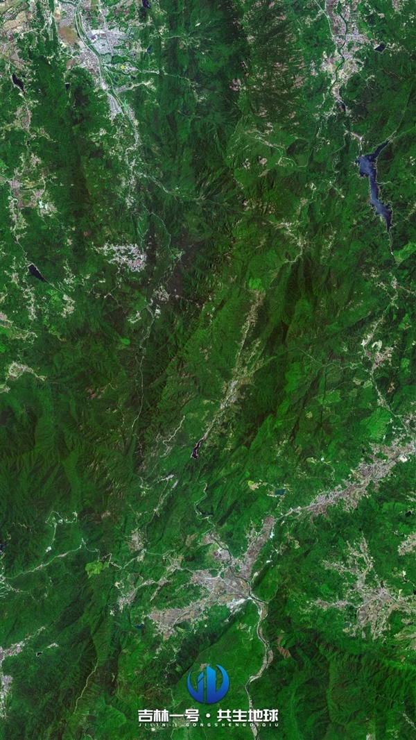 五一在家云游:卫星俯瞰华夏名山名湖、文化古镇 五一在家云游 第1张 五一在家云游:卫星俯瞰华夏名山名湖、文化古镇 五一在家云游 第1张