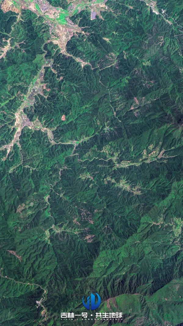 五一在家云游:卫星俯瞰华夏名山名湖、文化古镇 五一在家云游 第4张 五一在家云游:卫星俯瞰华夏名山名湖、文化古镇 五一在家云游 第4张