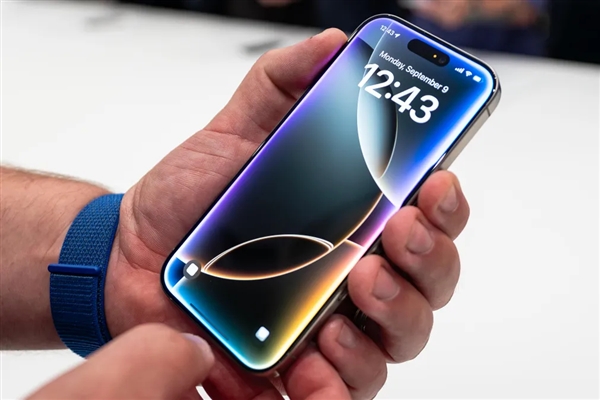 苹果史上变化最大的OS!iOS 19六月登场:有三大升级 苹果 iOS 19 第2张 苹果史上变化最大的OS!iOS 19六月登场:有三大升级 苹果 iOS 19 第2张
