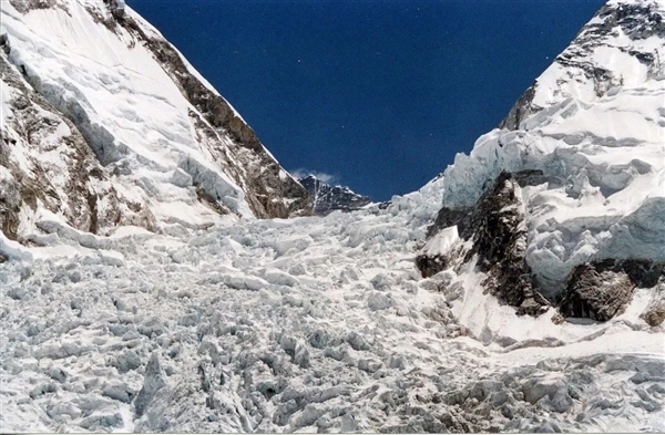 上下珠峰仅需一周 知名向导欲用稀有气体打造史上最快登山团队 第2张 上下珠峰仅需一周 知名向导欲用稀有气体打造史上最快登山团队 第2张