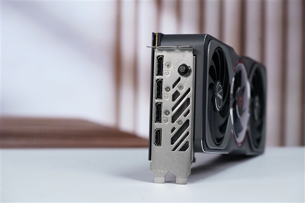 快科技5月20日消息,七彩虹正式推出了iGame RTX 5060 Adavanced OC显卡。 七彩虹iGame OC 第8张 快科技5月20日消息,七彩虹正式推出了iGame RTX 5060 Adavanced OC显卡。 七彩虹iGame OC 第8张