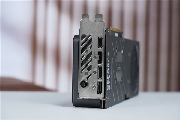快科技5月20日消息,七彩虹正式推出了iGame RTX 5060 Adavanced OC显卡。 七彩虹iGame OC 第9张 快科技5月20日消息,七彩虹正式推出了iGame RTX 5060 Adavanced OC显卡。 七彩虹iGame OC 第9张