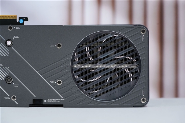 快科技5月20日消息,七彩虹正式推出了iGame RTX 5060 Adavanced OC显卡。 七彩虹iGame OC 第14张 快科技5月20日消息,七彩虹正式推出了iGame RTX 5060 Adavanced OC显卡。 七彩虹iGame OC 第14张