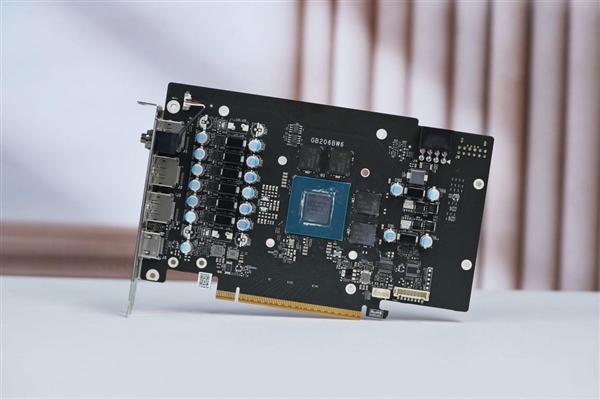 快科技5月20日消息,七彩虹正式推出了iGame RTX 5060 Adavanced OC显卡。 七彩虹iGame OC 第22张 快科技5月20日消息,七彩虹正式推出了iGame RTX 5060 Adavanced OC显卡。 七彩虹iGame OC 第22张
