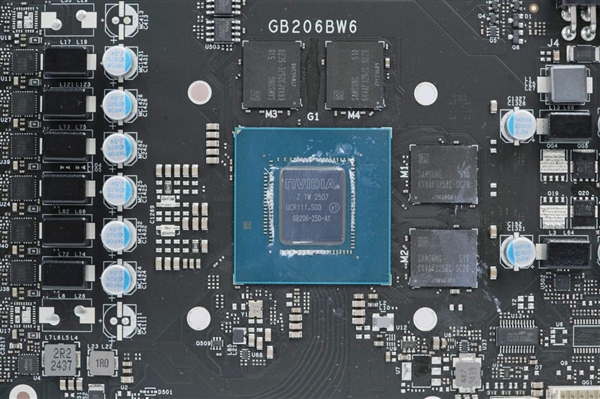 快科技5月20日消息,七彩虹正式推出了iGame RTX 5060 Adavanced OC显卡。 七彩虹iGame OC 第23张 快科技5月20日消息,七彩虹正式推出了iGame RTX 5060 Adavanced OC显卡。 七彩虹iGame OC 第23张