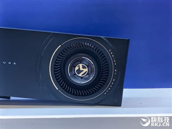 四卡八芯192GB显存!铭瑄秀Intel锐炫Pro B60显卡工作站 Intel锐炫Pro B60显卡 第2张 四卡八芯192GB显存!铭瑄秀Intel锐炫Pro B60显卡工作站 Intel锐炫Pro B60显卡 第2张