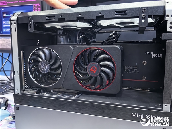 四卡八芯192GB显存!铭瑄秀Intel锐炫Pro B60显卡工作站 Intel锐炫Pro B60显卡 第5张 四卡八芯192GB显存!铭瑄秀Intel锐炫Pro B60显卡工作站 Intel锐炫Pro B60显卡 第5张