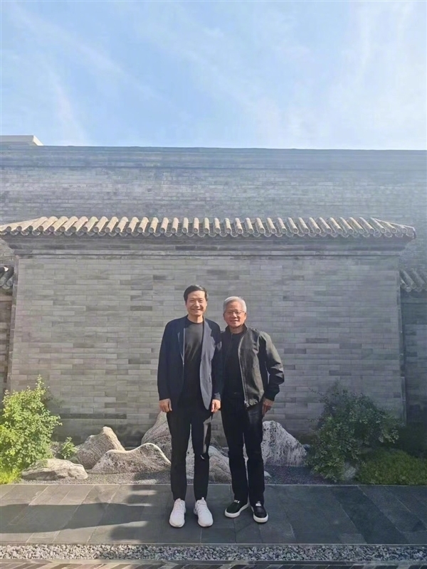 黄仁勋称中美AI研究交流至关重要:点赞中国AI开源 黄仁勋 中美AI研究交流 第2张 黄仁勋称中美AI研究交流至关重要:点赞中国AI开源 黄仁勋 中美AI研究交流 第2张