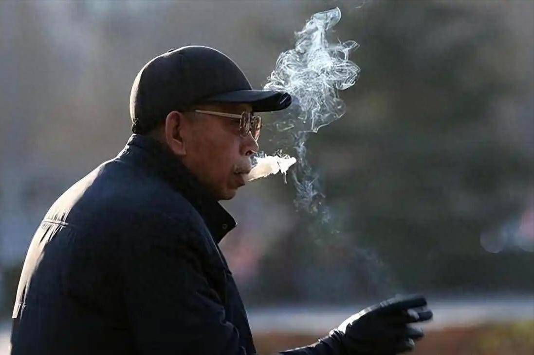 医生坦言:男性若戒掉吸烟,用不了半年时间,身体或有这4个变化 戒烟 第1张 医生坦言:男性若戒掉吸烟,用不了半年时间,身体或有这4个变化 戒烟 第1张
