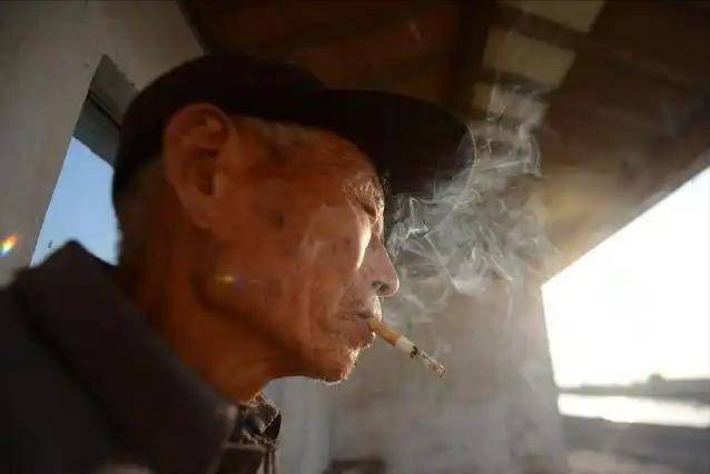 医生坦言:男性若戒掉吸烟,用不了半年时间,身体或有这4个变化 戒烟 第9张 医生坦言:男性若戒掉吸烟,用不了半年时间,身体或有这4个变化 戒烟 第9张